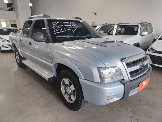 CHEVROLET S10 2.4 MPFI EXECUTIVE 4X2 CD 8V FLEX 4P MANUAL CHEVROLET S10 2.4 MPFI EXECUTIVE 4X2 CD 8V FLEX 4P MANUAL
